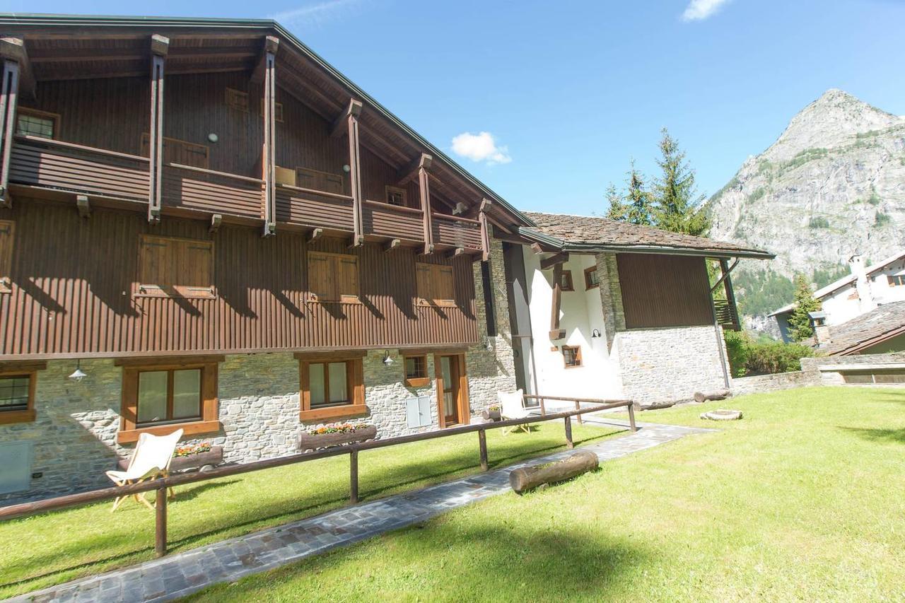 Joivy Superb Apartments For 6 With Mountain View And Garden In Курмайор Екстер'єр фото